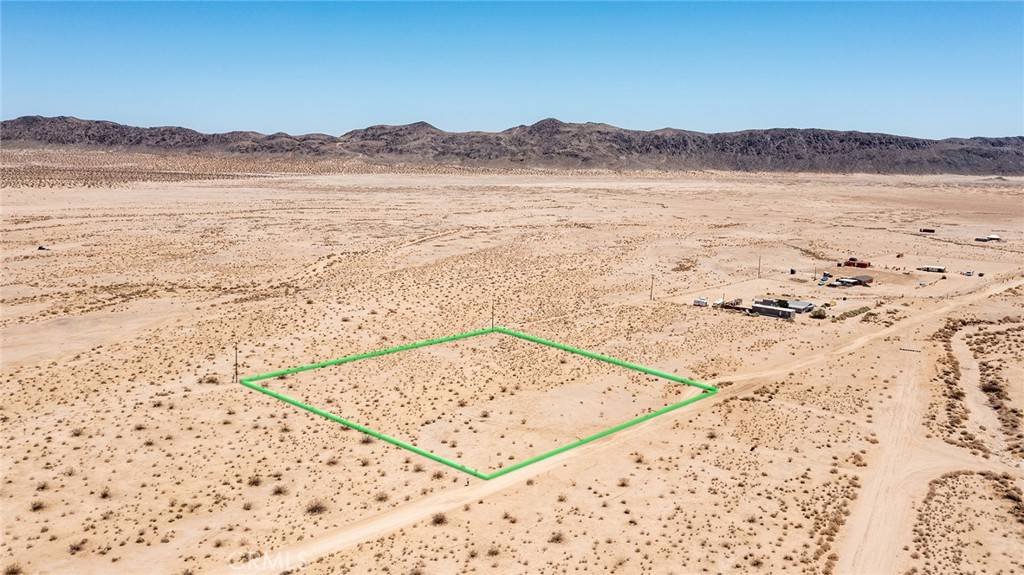 Joshua Tree, CA 92252,65100 Reagan RD