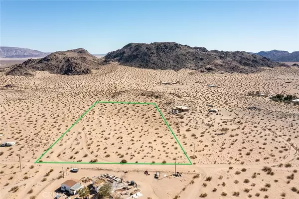 Landers, CA 92285,5900 Kickapoo TRL