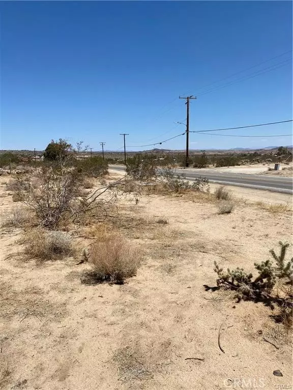 Joshua Tree, CA 92252,5814 Sunburst