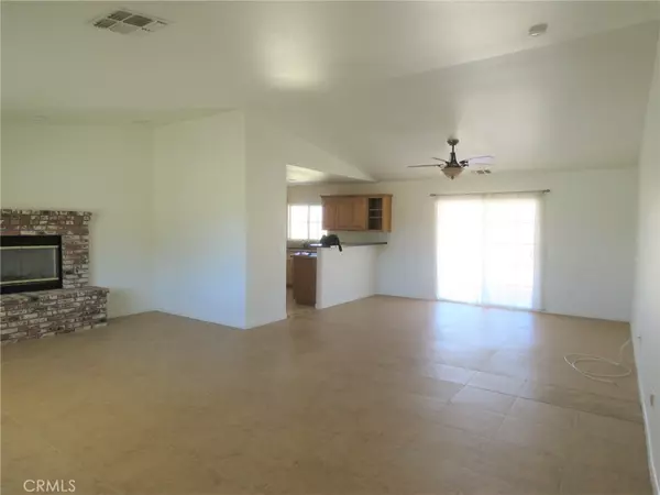 Joshua Tree, CA 92252,7845 Elwood ST