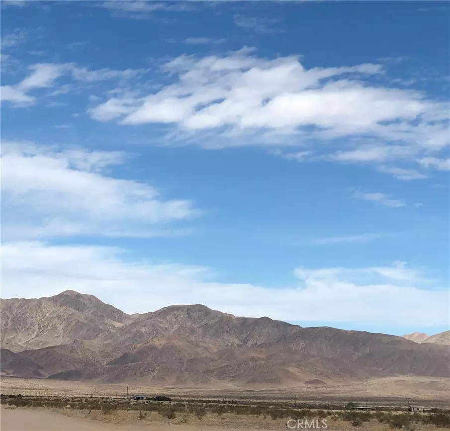 29 Palms, CA 92277,62718123 AMBOY RD BETWEEN PARKER RD & MASON DR