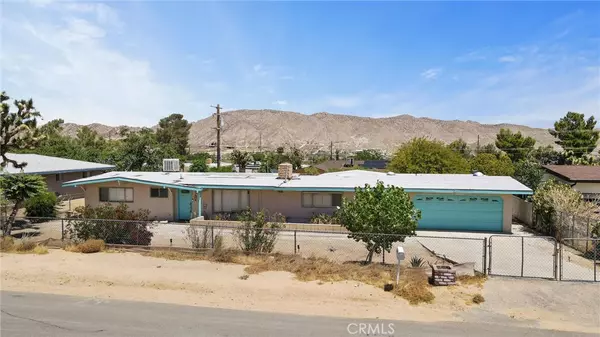 56146 Navajo TRL, Yucca Valley, CA 92284