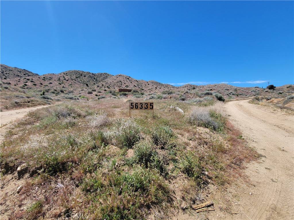 Yucca Valley, CA 92284,56335 Eagles Nest RD
