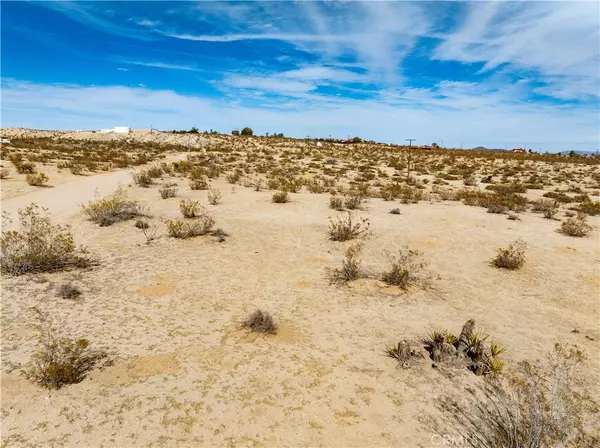 Joshua Tree, CA 92252,0 Avenida Del Sol