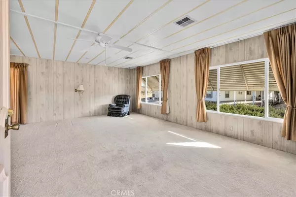 Yucca Valley, CA 92284,7501 Palm AVE #74