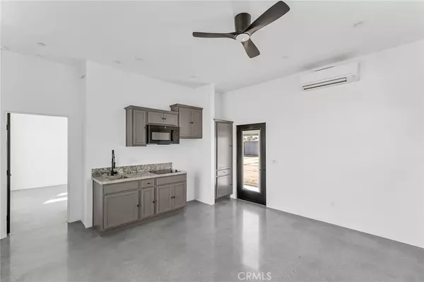 Joshua Tree, CA 92252,5090 1st ST E