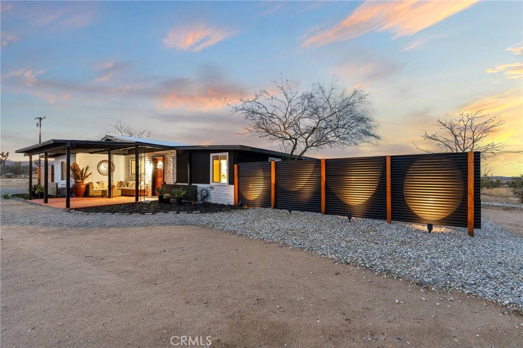 Yucca Valley, CA 92284,56622 Handley RD