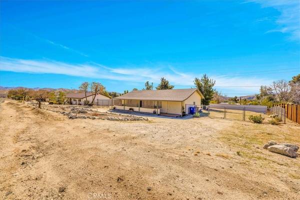 Morongo Valley, CA 92256,49165 Vista DR