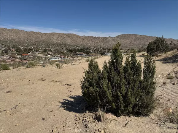 Yucca Valley, CA 92284,54785 Onaga TRL