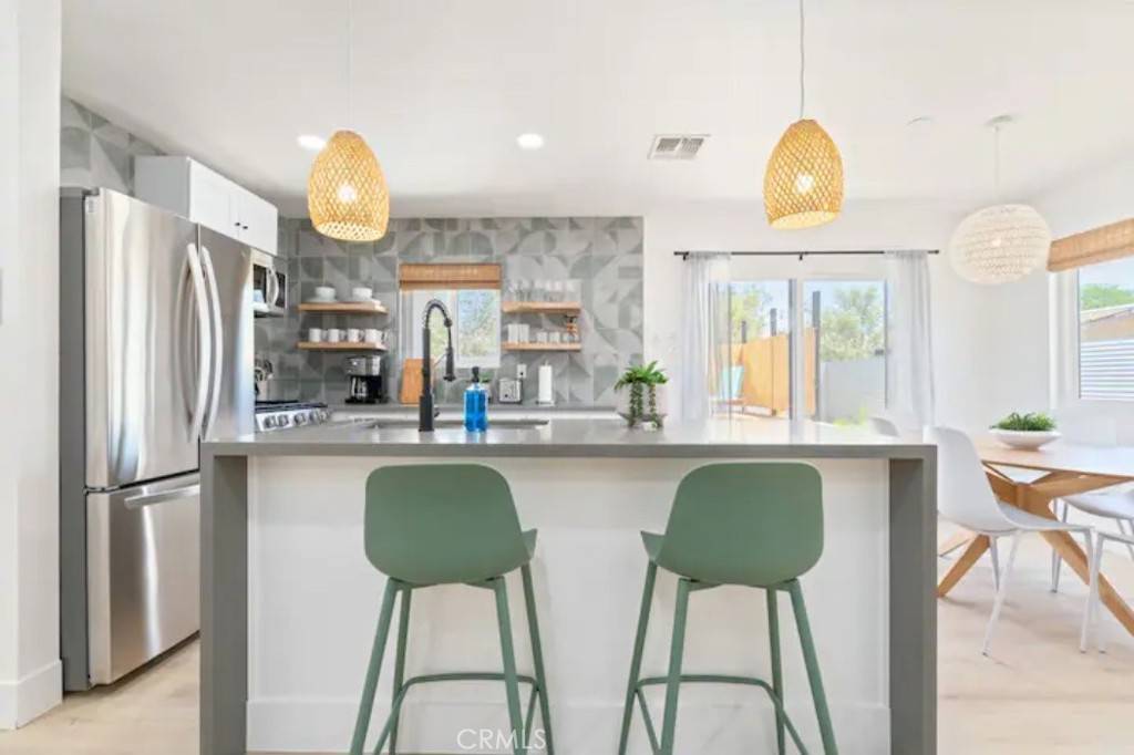 Joshua Tree, CA 92252,61938 Oleander DR