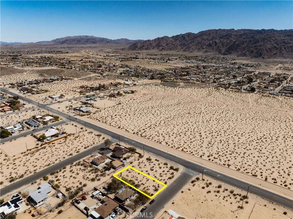 29 Palms, CA 92277,5681 Chia AVE