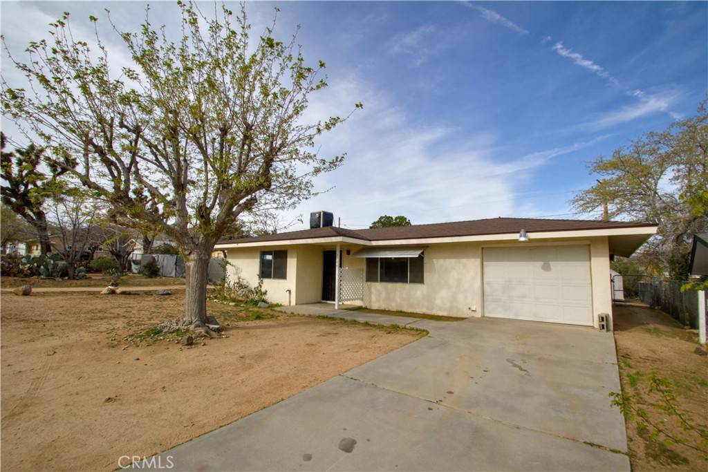 7744 Inca TRL, Yucca Valley, CA 92284
