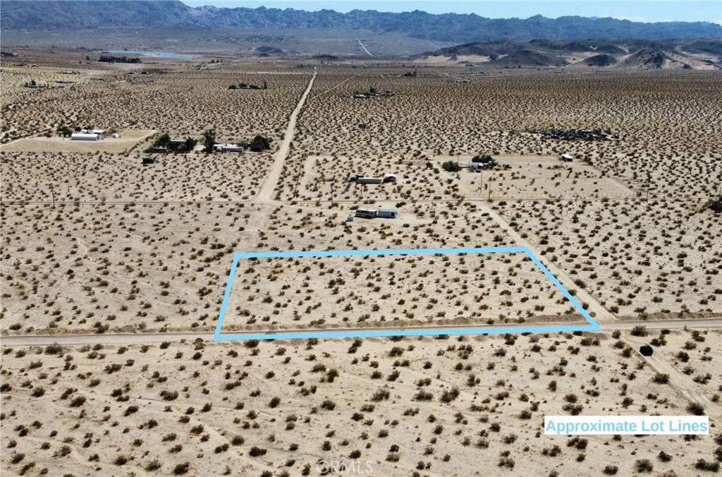 29 Palms, CA 92277,2 Kachina DR