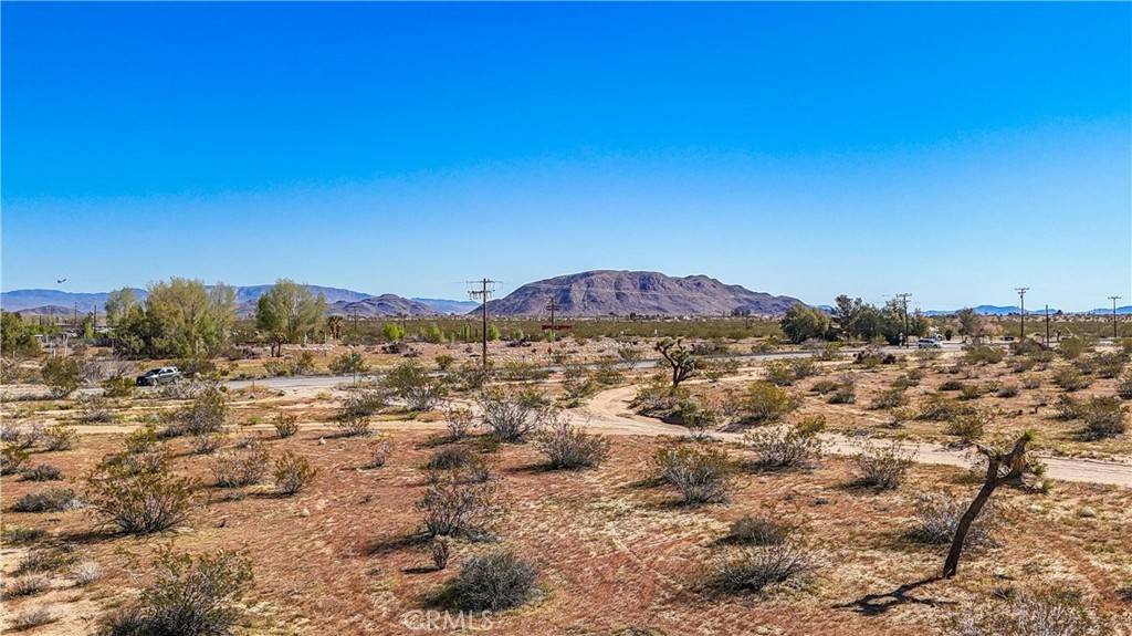 57645 Reche RD, Landers, CA 92285