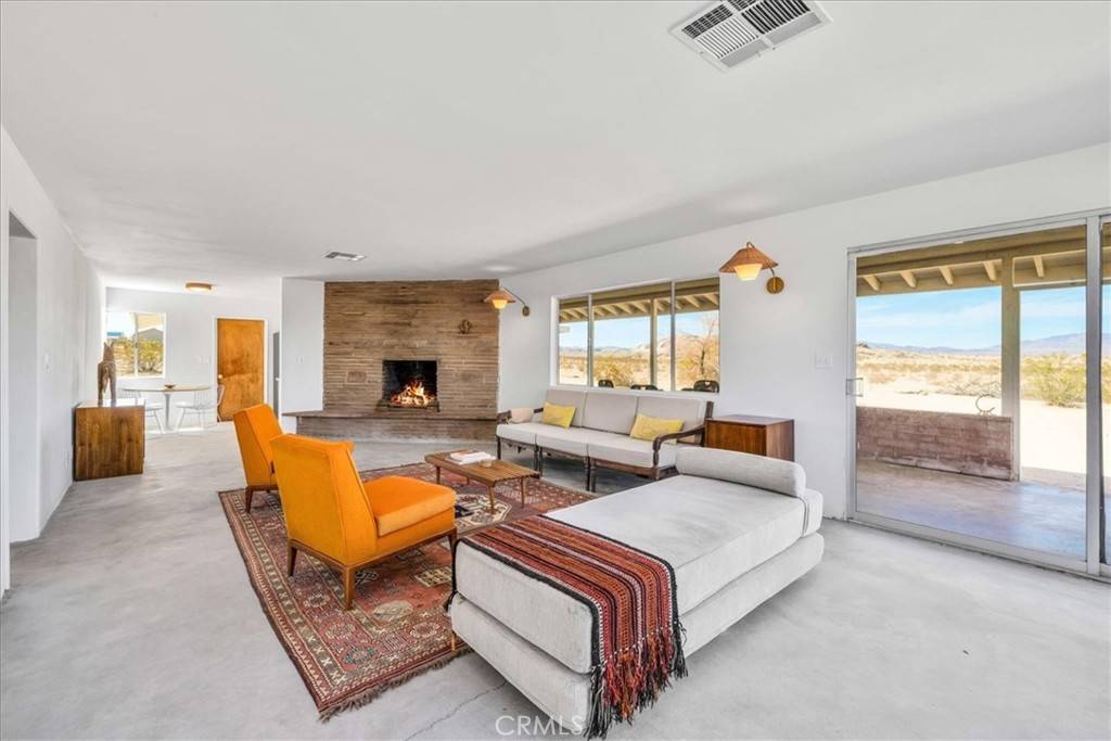 29 Palms, CA 92277,80282 Mesa DR