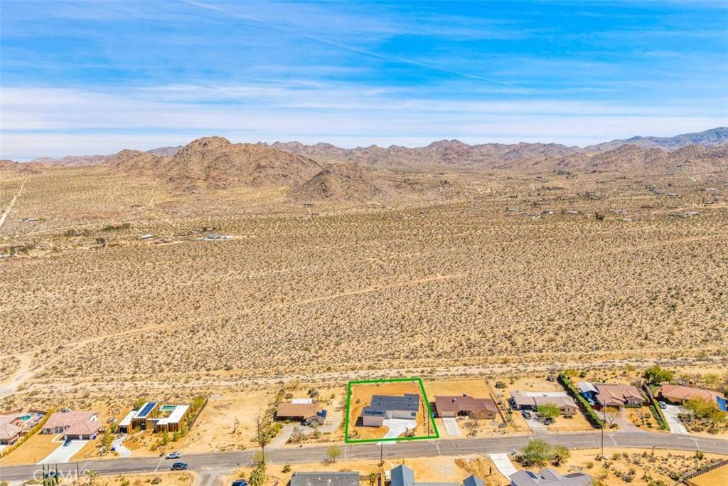 Joshua Tree, CA 92252,7835 Elwood ST