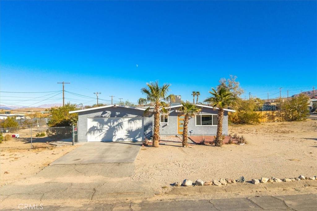 7227 Sherman Hoyt AVE, 29 Palms, CA 92277