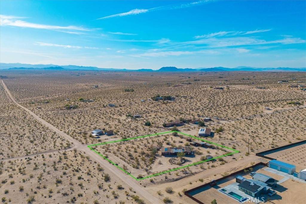 Joshua Tree, CA 92252,64720 Sonora RD