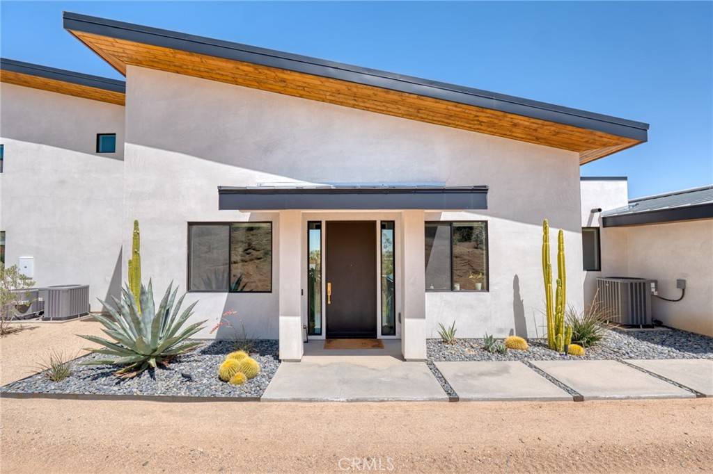 Yucca Valley, CA 92284,58425 Sierra Vista DR
