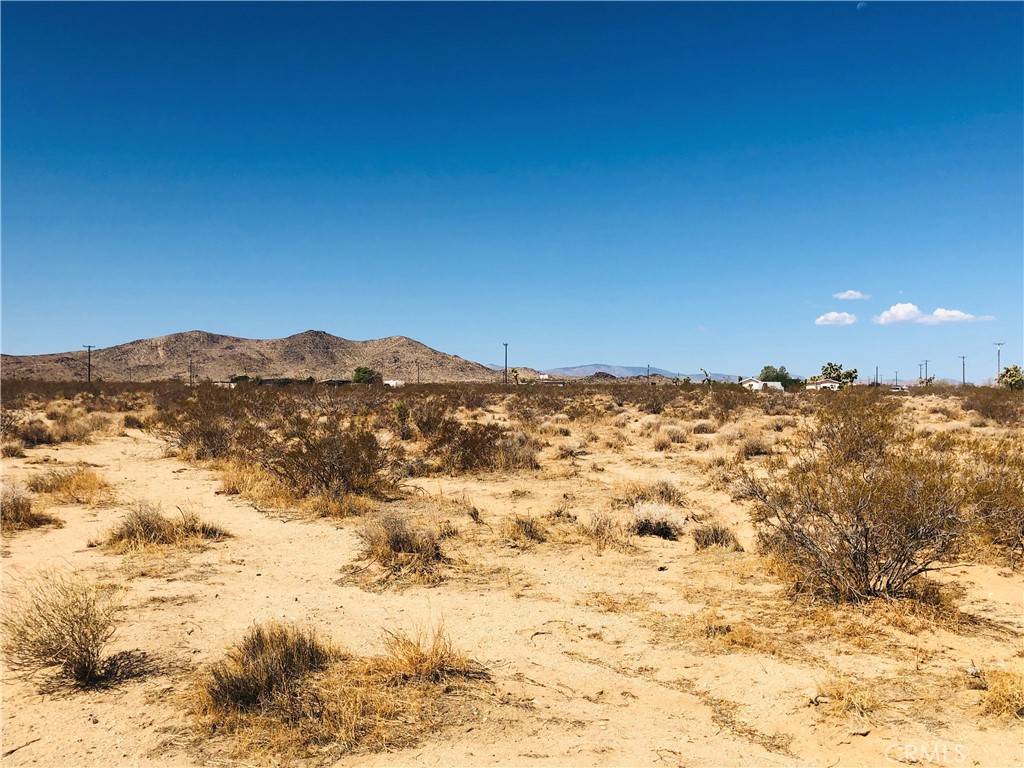 Landers, CA 92285,2 Napa WAY