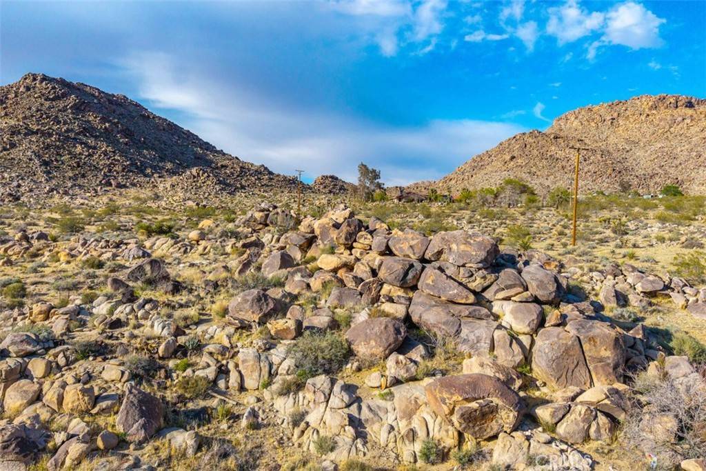 62570 Turtle RD, Joshua Tree, CA 92252