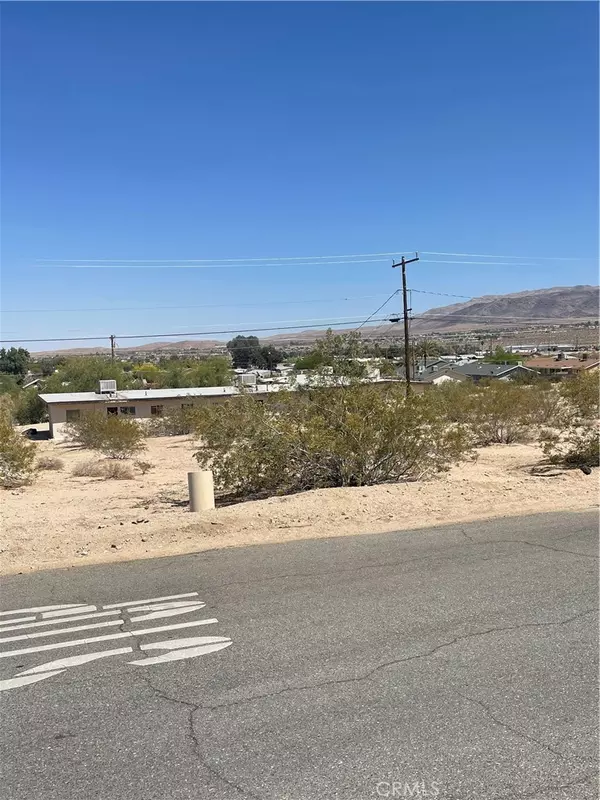 29 Palms, CA 92277,9 Pine Ave