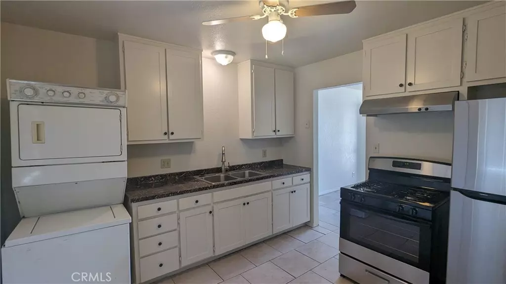 6587 Ocotillo AVE, 29 Palms, CA 92277