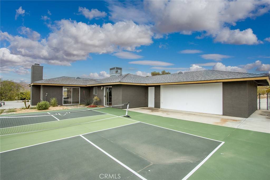 Joshua Tree, CA 92252,61584 Pueblo TRL