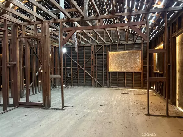 29 Palms, CA 92277,4723 Pinto Mountain RD