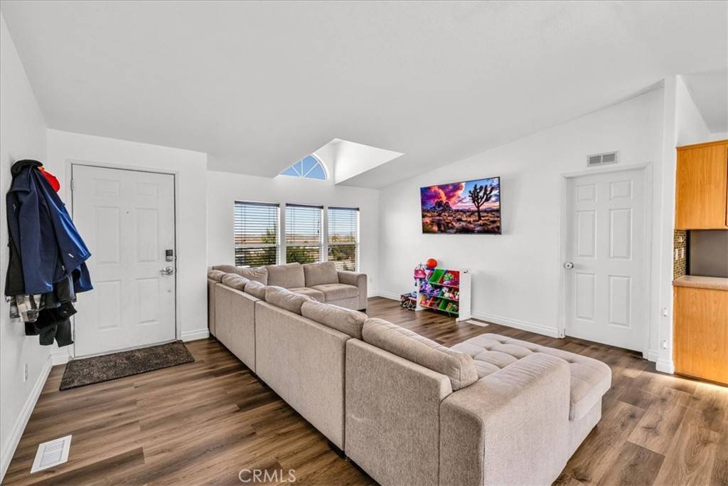 Yucca Valley, CA 92284,176 Soledad AVE