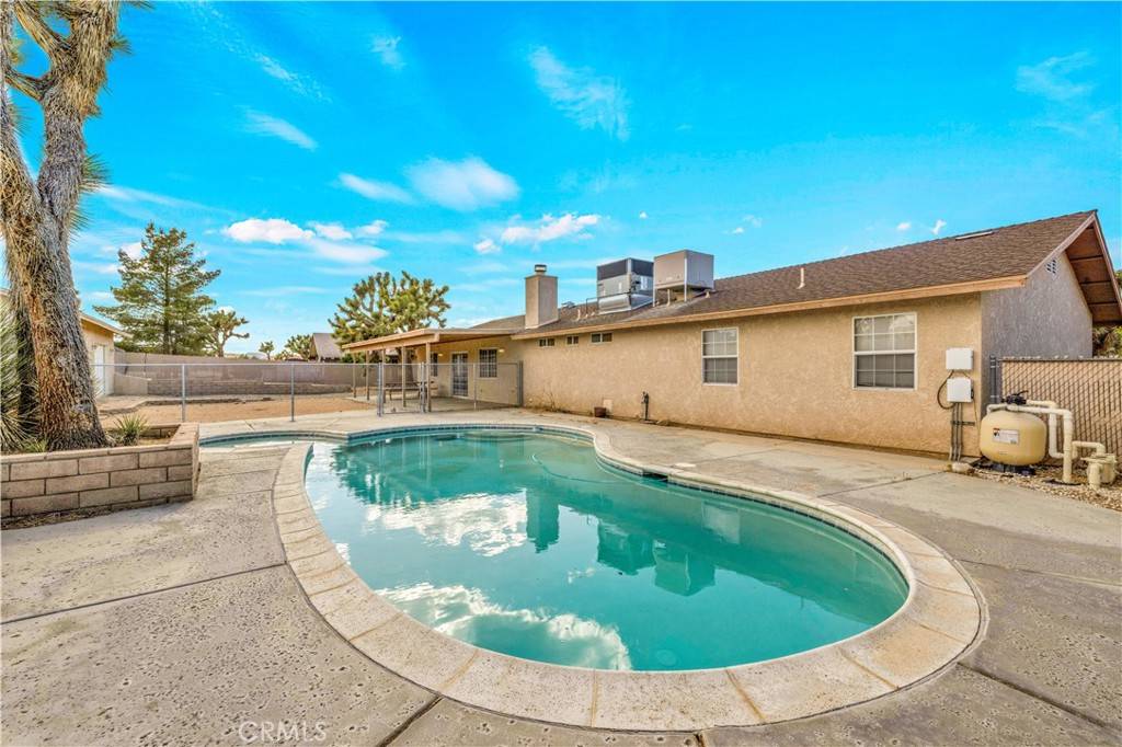 Yucca Valley, CA 92284,58957 Pueblo TRL