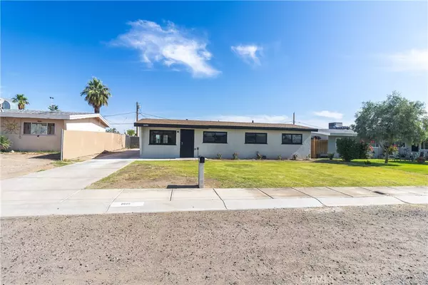 Needles, CA 92363,2025 Rio Vista