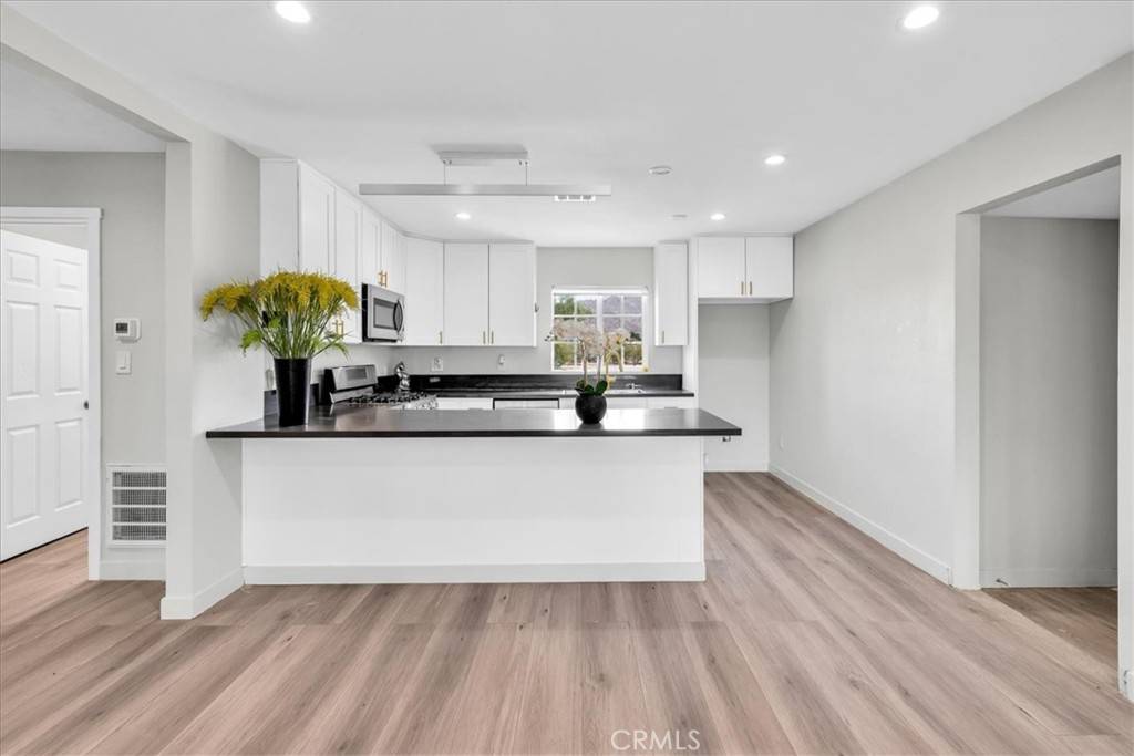 29 Palms, CA 92277,73355 Sun Valley DR