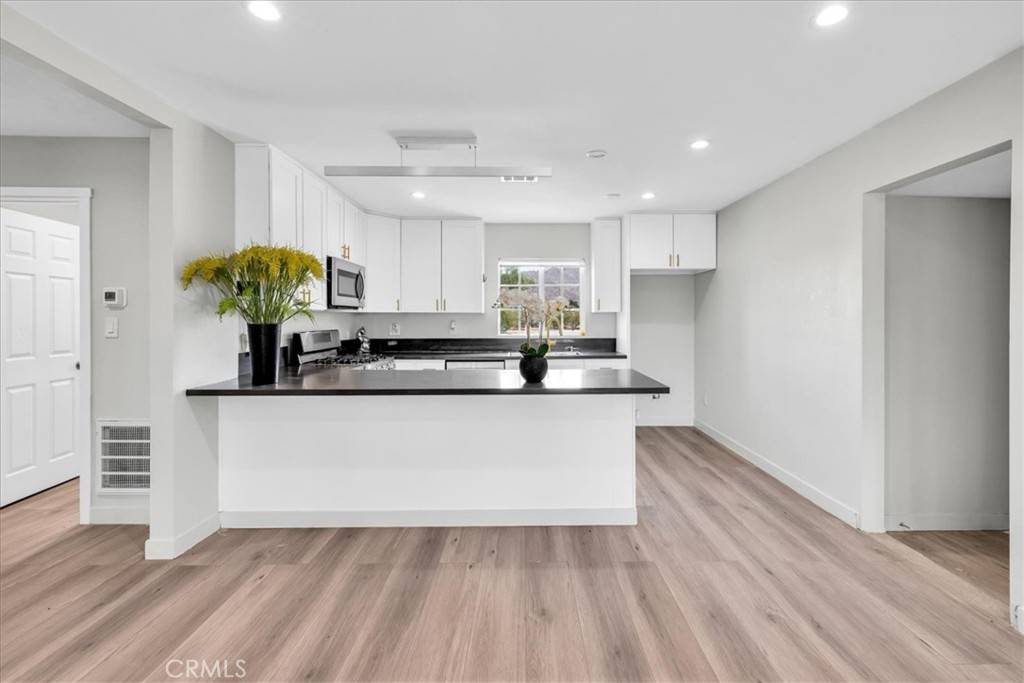 29 Palms, CA 92277,73355 Sun Valley DR