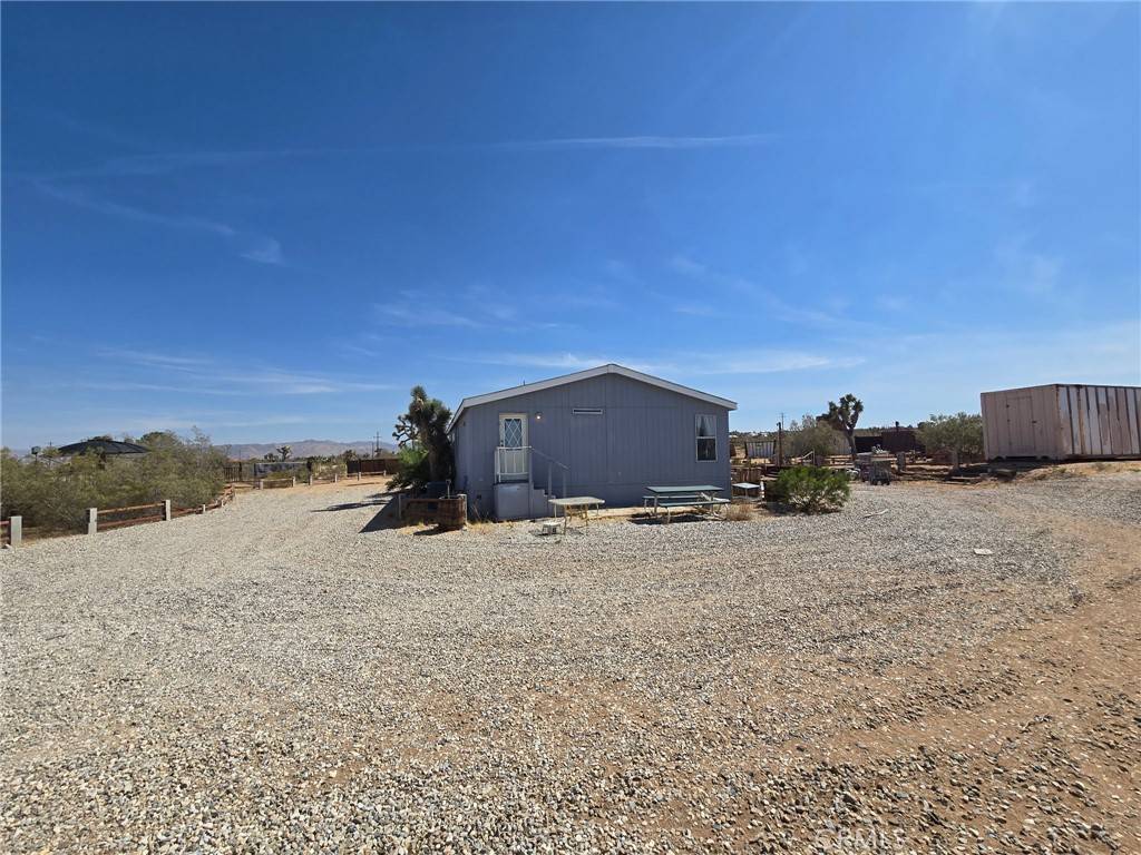 3300 Marvin DR, Yucca Valley, CA 92284