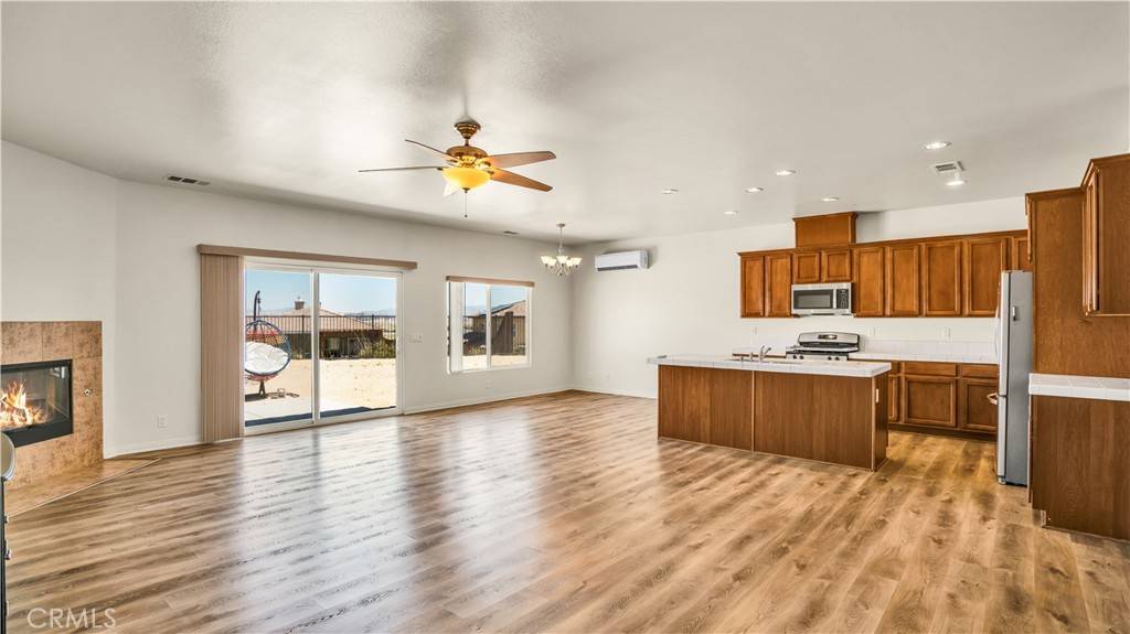29 Palms, CA 92277,74104 Cactus Wren CT