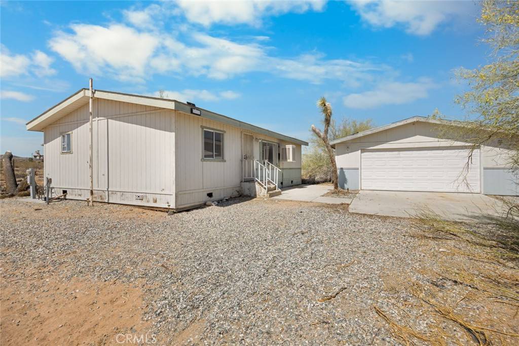 59125 Shayne LN, Landers, CA 92285