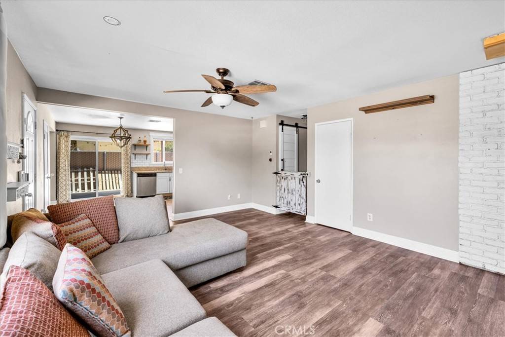 29 Palms, CA 92277,5616 Cahuilla AVE