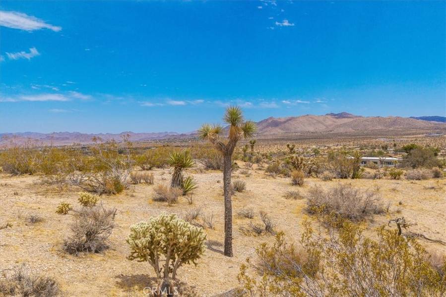 1234 Brown DR, Yucca Valley, CA 92284