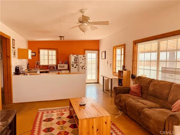 29 Palms, CA 92277,81392 Diamond Bar RD