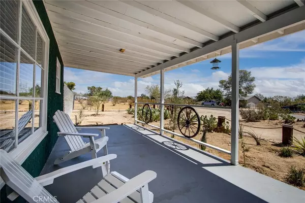 Joshua Tree, CA 92252,4574 Avenida Del Sol