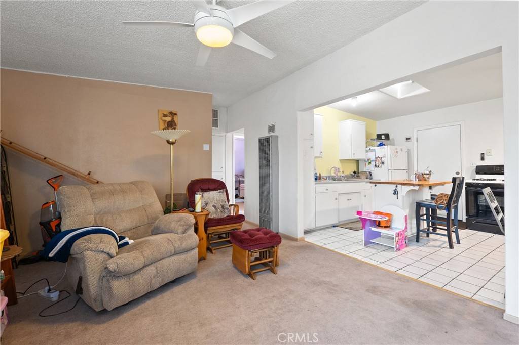 29 Palms, CA 92277,6186 Abronia AVE