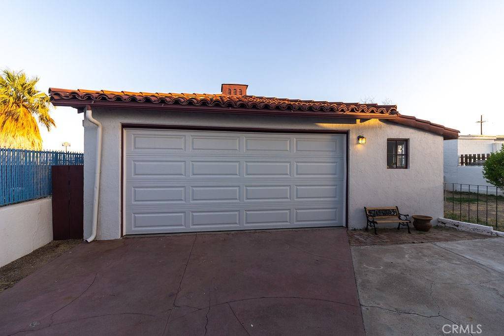 Needles, CA 92363,1417 Highland AVE