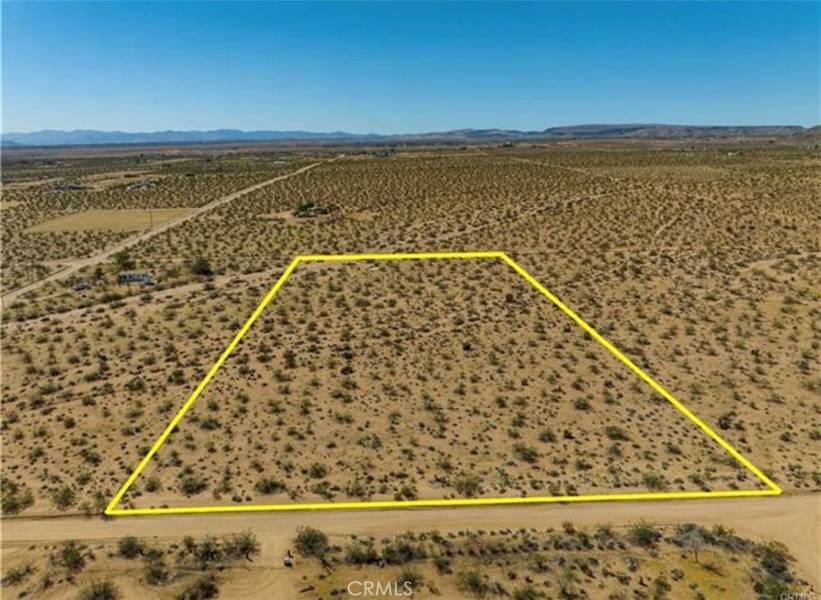 1690 Cambria AVE, Landers, CA 92285