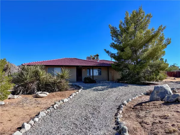 Joshua Tree, CA 92252,60459 Granada DR