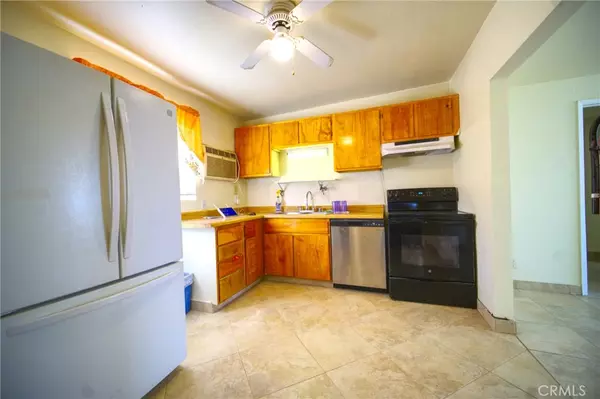 29 Palms, CA 92277,2776 Marks RD