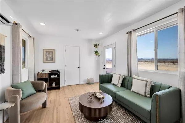 29 Palms, CA 92277,67530 Presswood RD