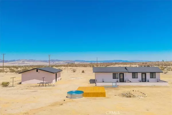29 Palms, CA 92277,67530 Presswood RD