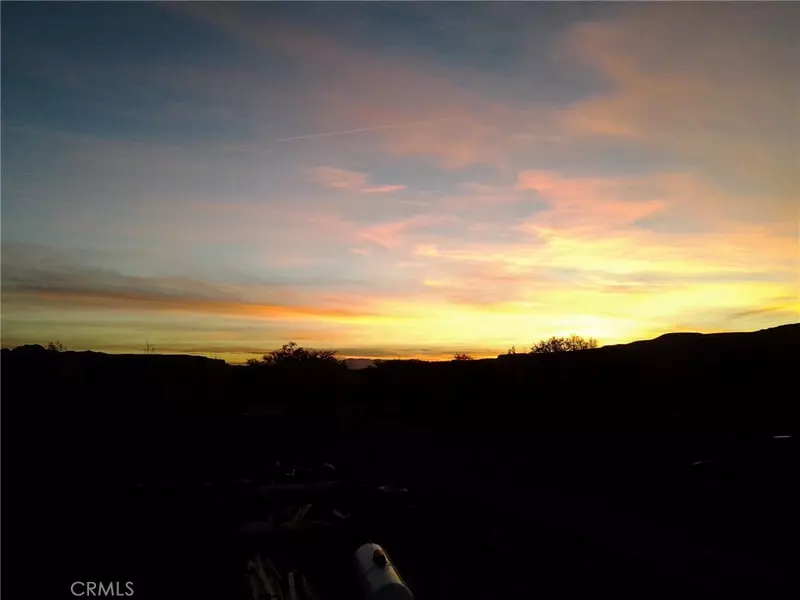 61000 Granville RD, Joshua Tree, CA 92252