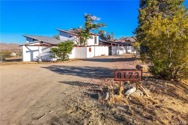 Joshua Tree, CA 92252,8173 Fleur DR